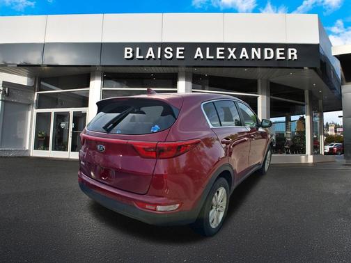 Hyper Red 2018 Kia Sportage LX