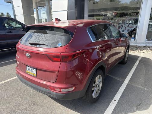 Hyper Red 2018 Kia Sportage LX