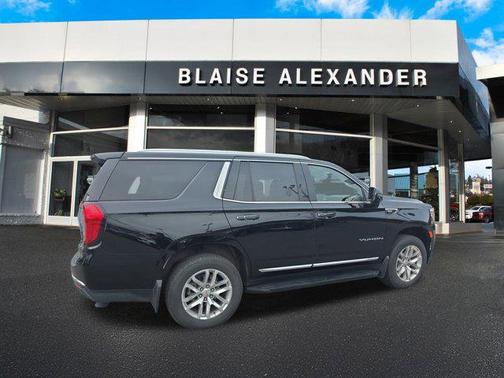 2024 GMC Yukon SLT