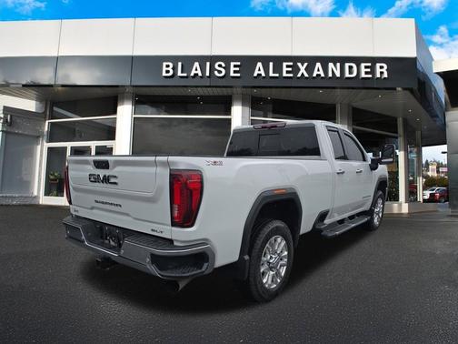 Summit White 2022 GMC Sierra 2500 SLT
