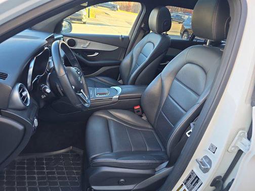 2021 Mercedes-Benz GLC 300 4MATIC