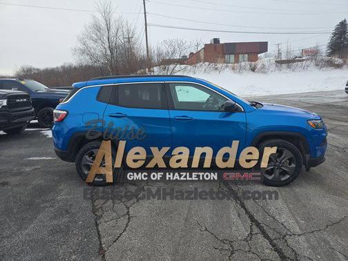 2022 Jeep Compass Latitude Lux
