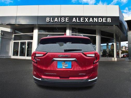 2022 GMC Terrain AWD AT4