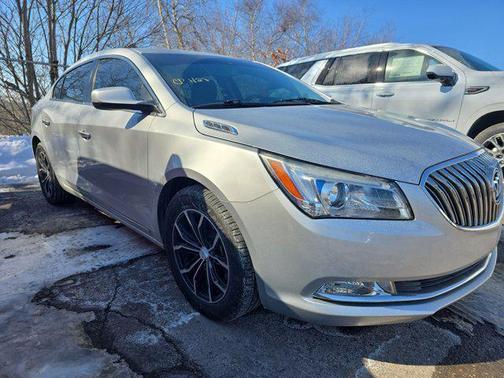 2016 Buick LaCrosse Base