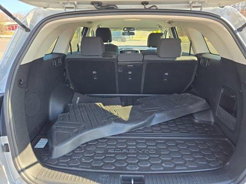 Sparkling Silver 2017 Kia Sorento LX