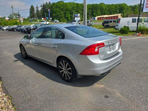 2018 Volvo S60 Inscription T5 Platinum