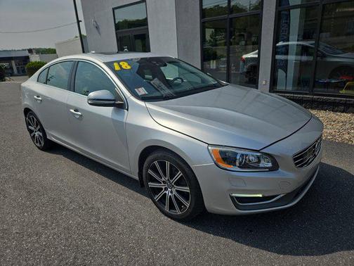 2018 Volvo S60 Inscription T5 Platinum