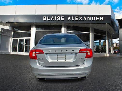 2018 Volvo S60 Inscription T5 Platinum