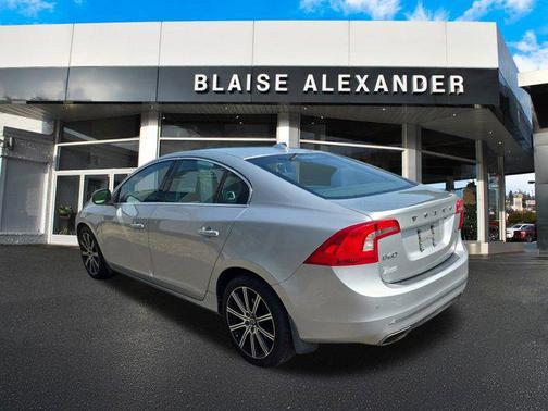 2018 Volvo S60 Inscription T5 Platinum