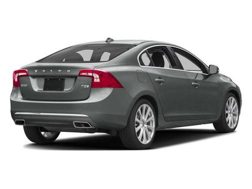 Onyx Black Metallic 2016 Volvo S60 Inscription T5 Drive-E Platinum