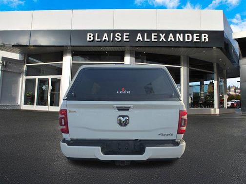 2022 RAM 3500 Laramie Crew Cab 4x4 8' Box