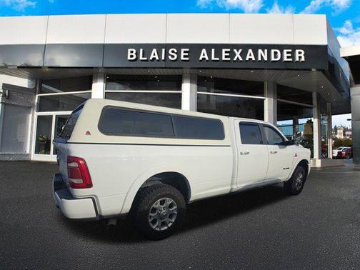 2022 RAM 3500 Laramie Crew Cab 4x4 8' Box