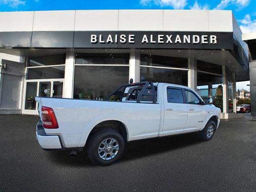 2022 RAM 3500 Laramie Crew Cab 4x4 8' Box