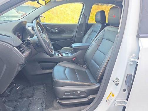 2024 GMC Terrain AWD AT4