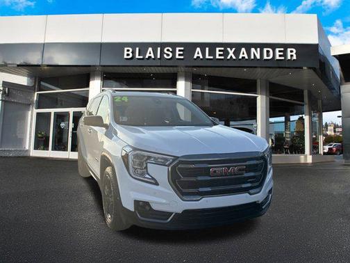 2024 GMC Terrain AWD AT4