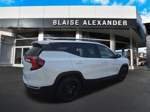 2024 GMC Terrain AWD AT4