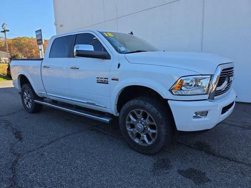 2018 RAM 2500 Limited Crew Cab 4x4 6'4' Box