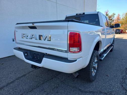 2018 RAM 2500 Limited Crew Cab 4x4 6'4' Box