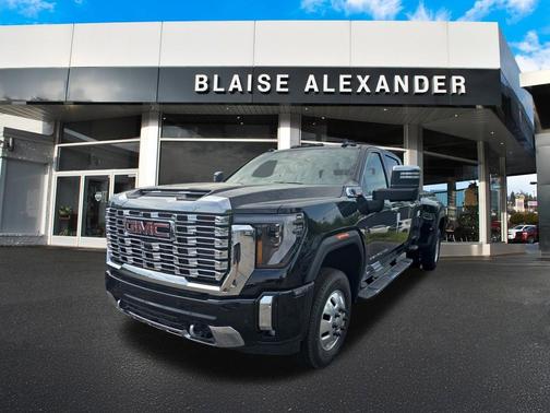 Onyx Black 2026 GMC Sierra 3500 Denali