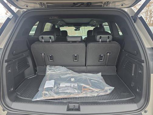 2026 GMC Acadia AT4 AWD