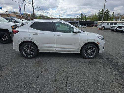 White Frost Tricoat 2022 Buick Encore GX Select