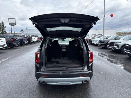 2023 GMC Acadia AWD SLE