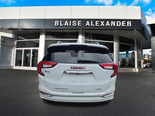 2023 GMC Terrain Denali