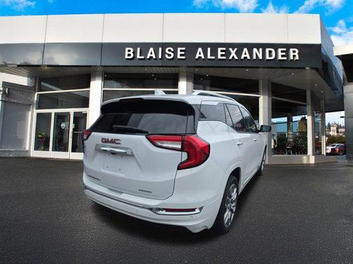 2023 GMC Terrain Denali