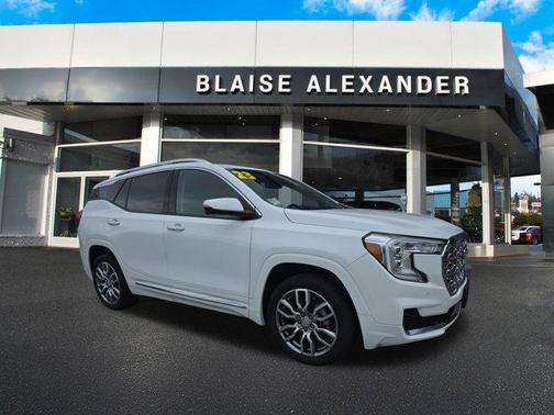 2023 GMC Terrain Denali