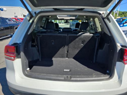 Pure White 2019 Volkswagen Atlas 3.6L SE w/Technology