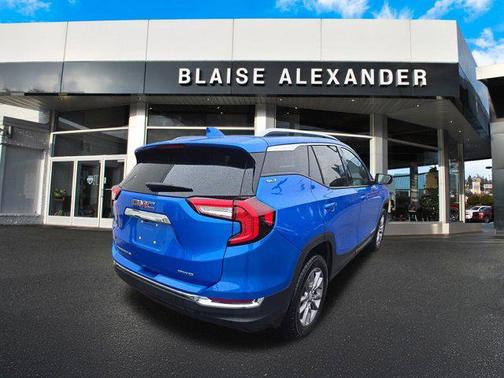 2024 GMC Terrain SLT