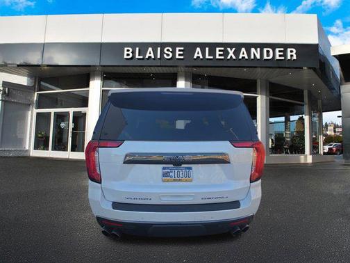 2023 GMC Yukon XL Denali Ultimate