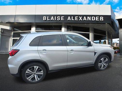 2025 Mitsubishi Outlander Sport SE