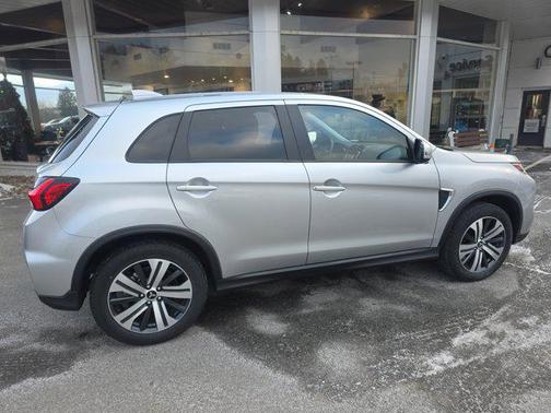 2025 Mitsubishi Outlander Sport SE