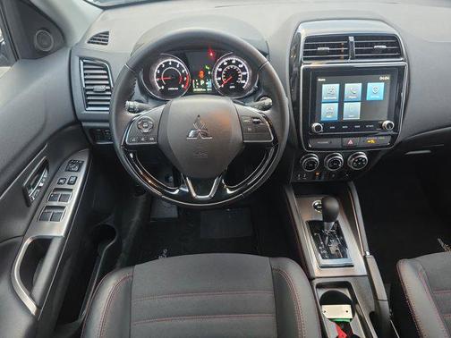 2025 Mitsubishi Outlander Sport SE