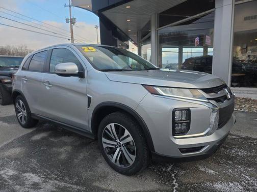 2025 Mitsubishi Outlander Sport SE