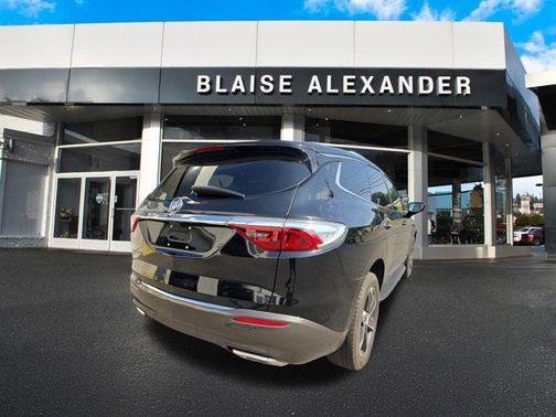 2023 Buick Enclave Premium AWD