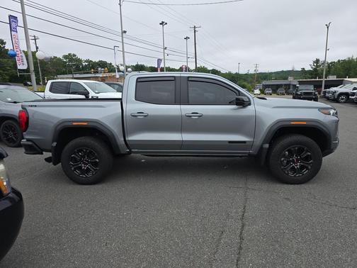 Sterling Metallic 2025 GMC Canyon Elevation