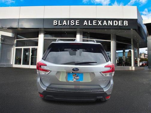 Ice Silver Metallic 2020 Subaru Forester Premium