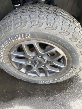 Iconic Silver Metallic 2024 Ford Ranger XLT