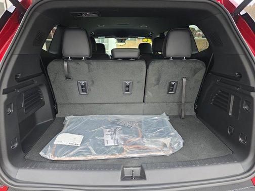 2026 GMC Acadia AWD AT4