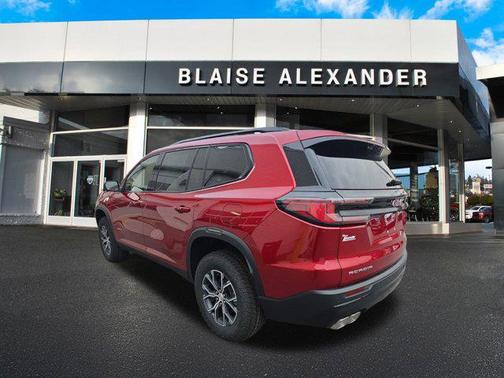 2026 GMC Acadia AWD AT4