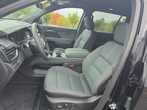 2026 GMC Acadia AWD AT4