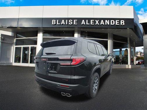 2026 GMC Acadia AWD AT4