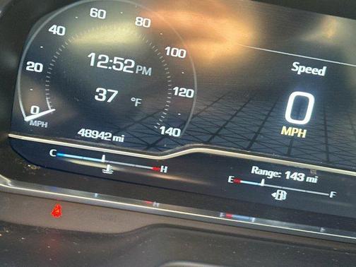 2023 GMC Yukon XL 4WD AT4