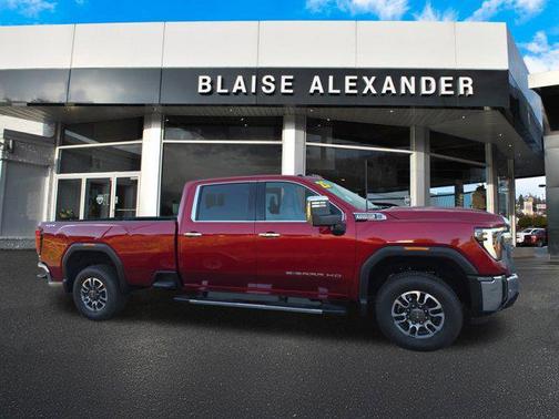 2025 GMC Sierra 3500 SLT