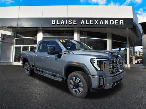 2025 GMC Sierra 3500 Denali