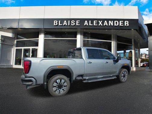 2025 GMC Sierra 3500 Denali