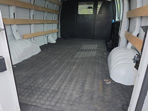 Summit White 2024 Chevrolet Express 2500 Work Van