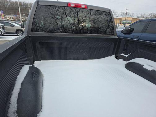 2020 RAM 2500 Big Horn Crew Cab 4X4 6'4' Box